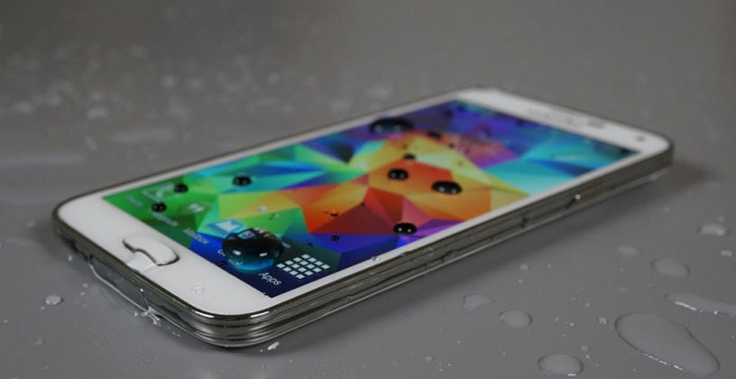 Image - Samsung-Galaxy-S5 design / Taille - (816x420) / Format - jpeg